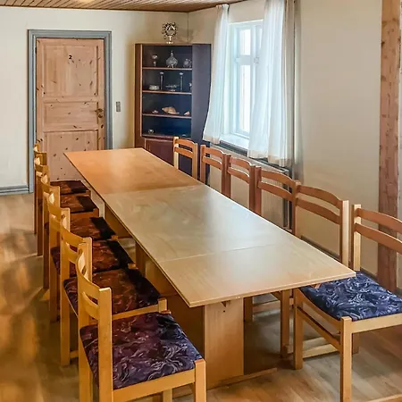 6 Bedroom Lovely In Semesterbostad