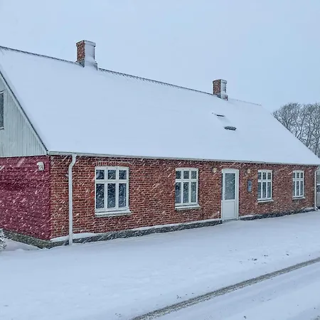 Semesterbostad 6 Bedroom Lovely In