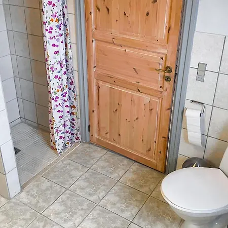 6 Bedroom Lovely In Feriehus Thyholm