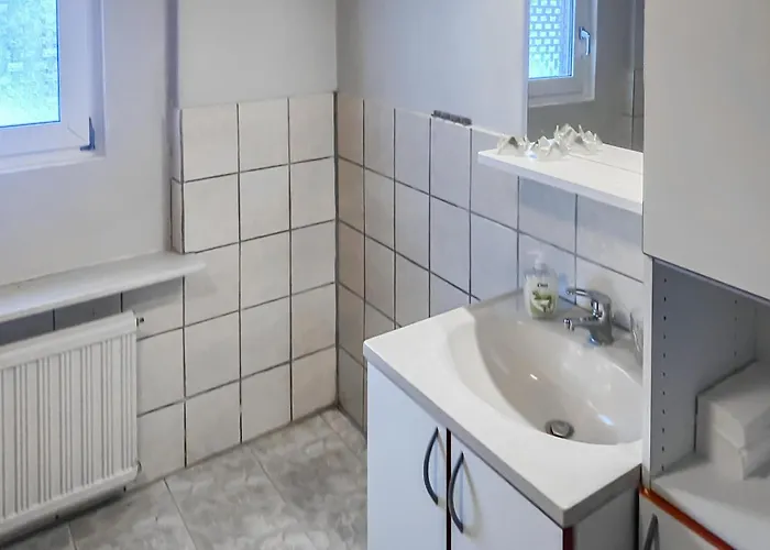 6 Bedroom Lovely In 펜션 Thyholm